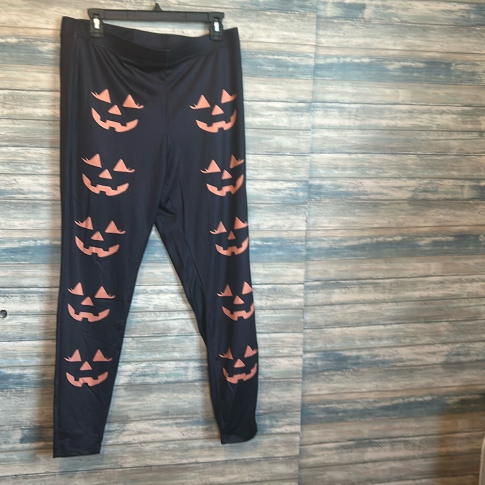 Yoga pants with pumpkins silk sheen